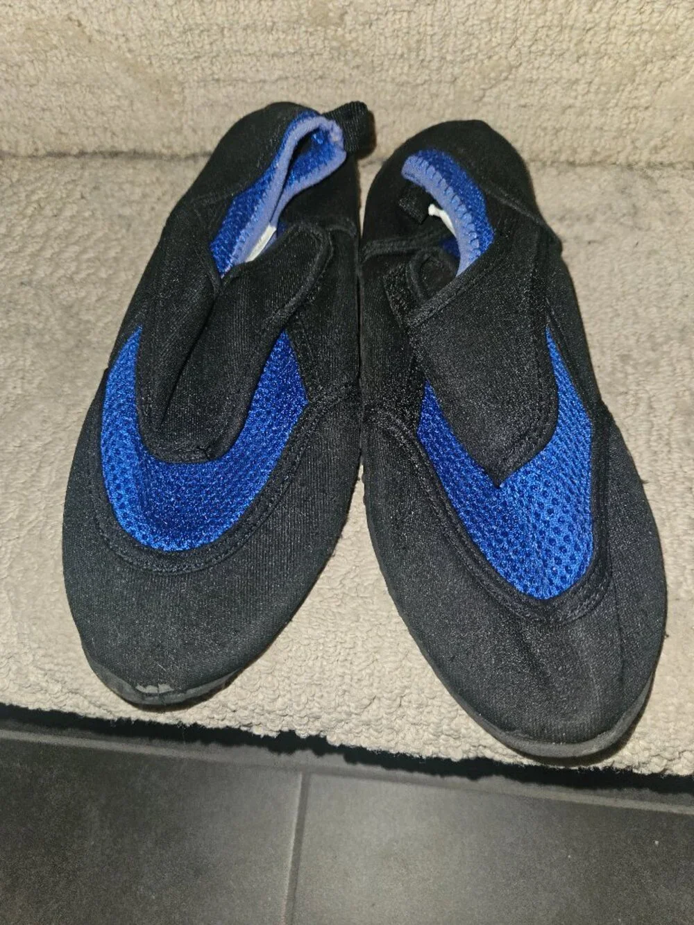 Athletech Swim Shoe Blue - kids size 4/5